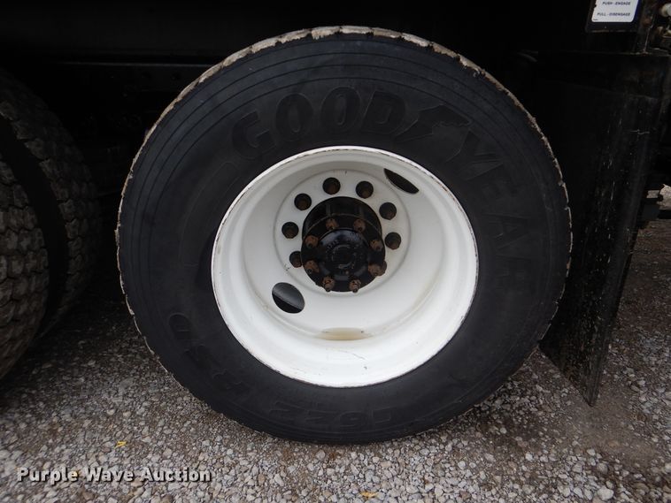 image for item HX9088 2010 Freightliner Business Class M2  crane truck