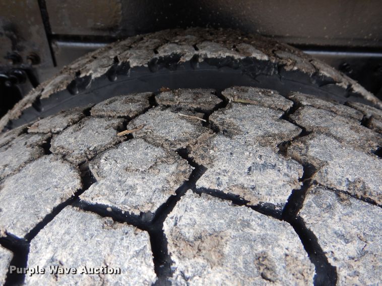 image for item HX9088 2010 Freightliner Business Class M2  crane truck