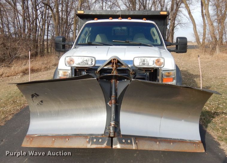 image for item HX9517 2008 Ford F550 Super Duty  SuperCab dump truck