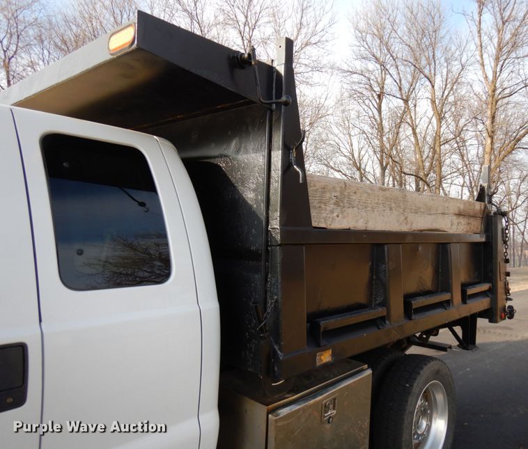 image for item HX9517 2008 Ford F550 Super Duty  SuperCab dump truck