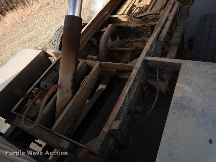 image for item HX9517 2008 Ford F550 Super Duty  SuperCab dump truck