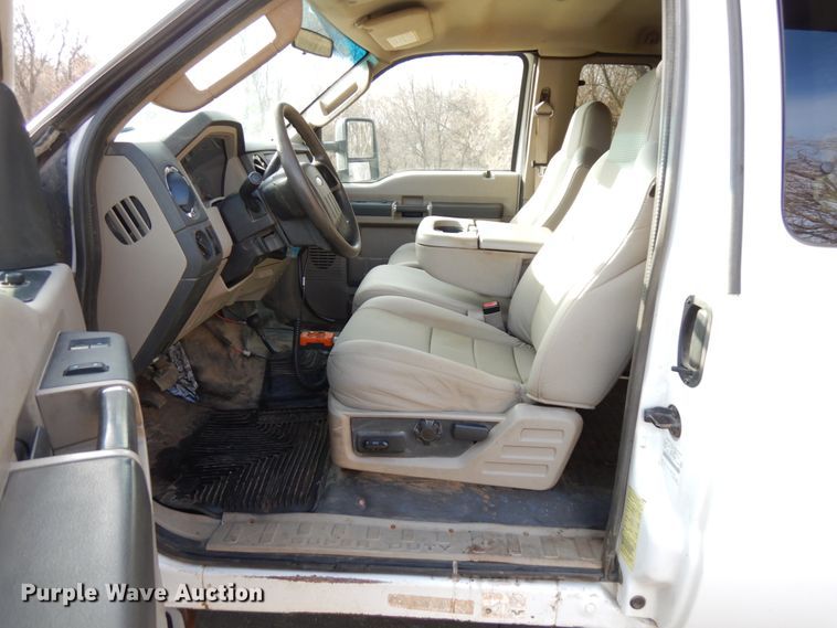 image for item HX9517 2008 Ford F550 Super Duty  SuperCab dump truck