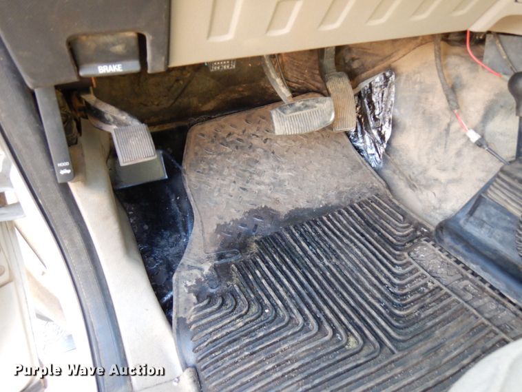 image for item HX9517 2008 Ford F550 Super Duty  SuperCab dump truck