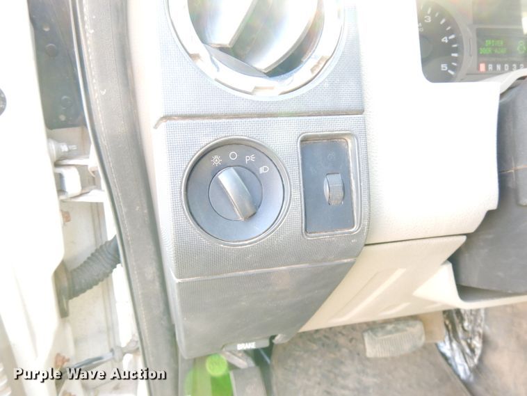 image for item HX9517 2008 Ford F550 Super Duty  SuperCab dump truck