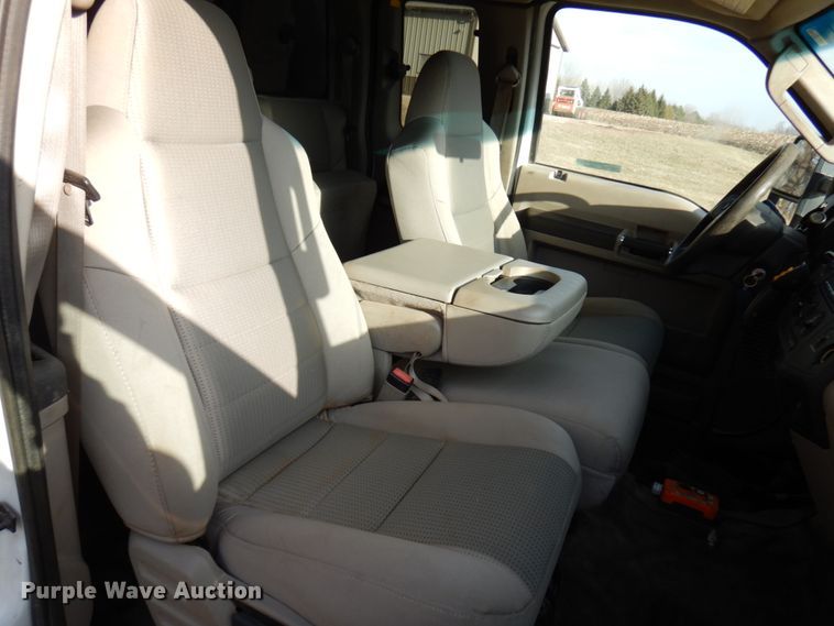 image for item HX9517 2008 Ford F550 Super Duty  SuperCab dump truck