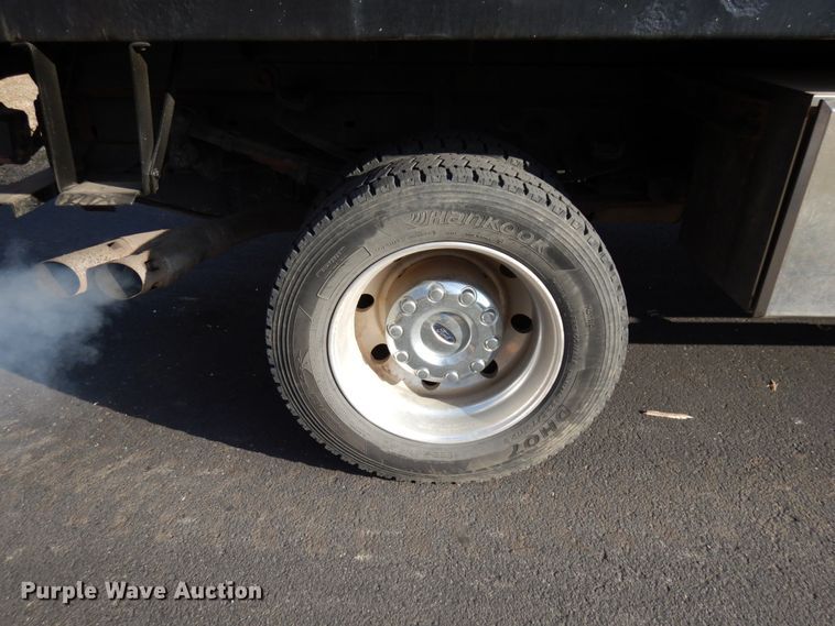 image for item HX9517 2008 Ford F550 Super Duty  SuperCab dump truck