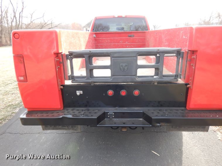image for item HX9520 2012 Dodge Ram 5500HD  Crew Cab utility truck