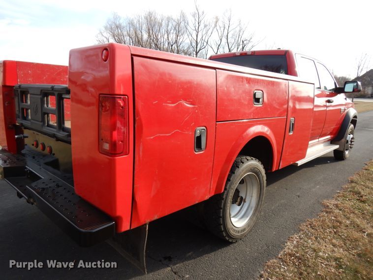 image for item HX9520 2012 Dodge Ram 5500HD  Crew Cab utility truck