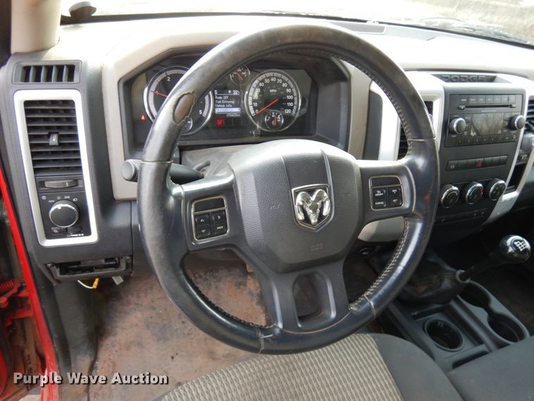 image for item HX9520 2012 Dodge Ram 5500HD  Crew Cab utility truck