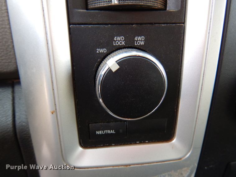 image for item HX9520 2012 Dodge Ram 5500HD  Crew Cab utility truck