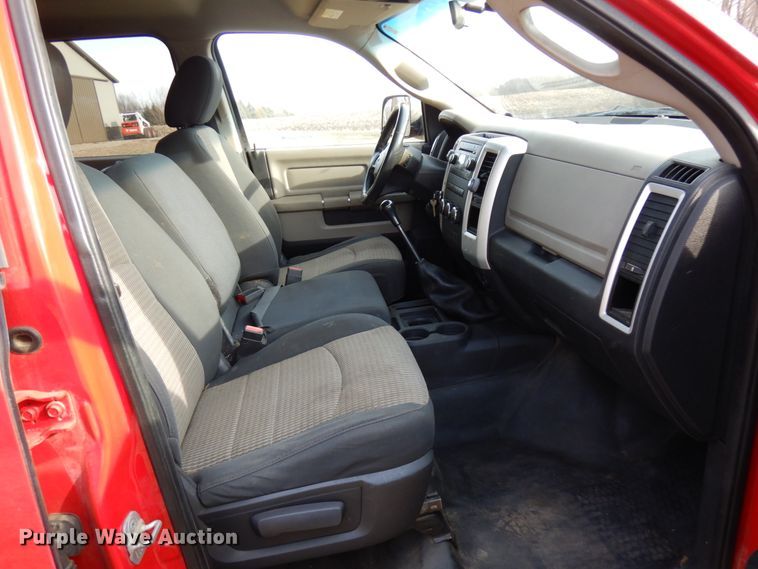 image for item HX9520 2012 Dodge Ram 5500HD  Crew Cab utility truck