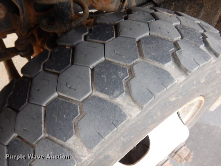 image for item HX9520 2012 Dodge Ram 5500HD  Crew Cab utility truck