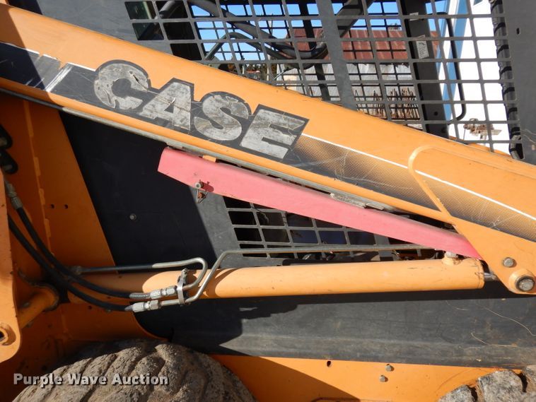 image for item IF9997 2002 Case 60XT  skid steer loader