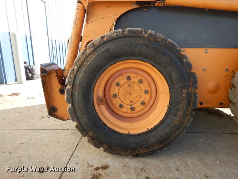 image for item IF9997 2002 Case 60XT  skid steer loader