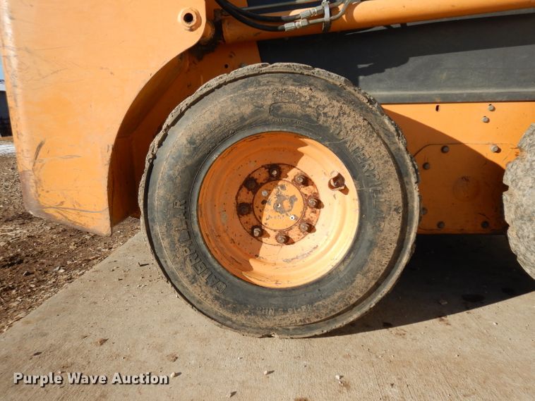 image for item IF9997 2002 Case 60XT  skid steer loader