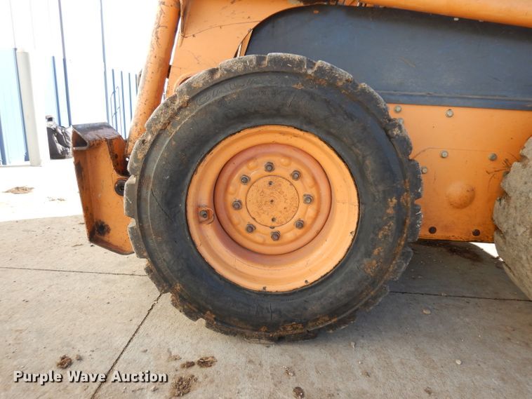 image for item IF9997 2002 Case 60XT  skid steer loader