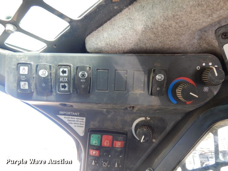 image for item IG9037 2016 John Deere 331G  tracked skid steer loader