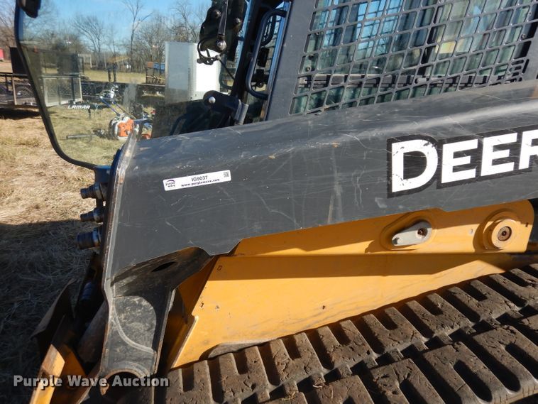 image for item IG9037 2016 John Deere 331G  tracked skid steer loader