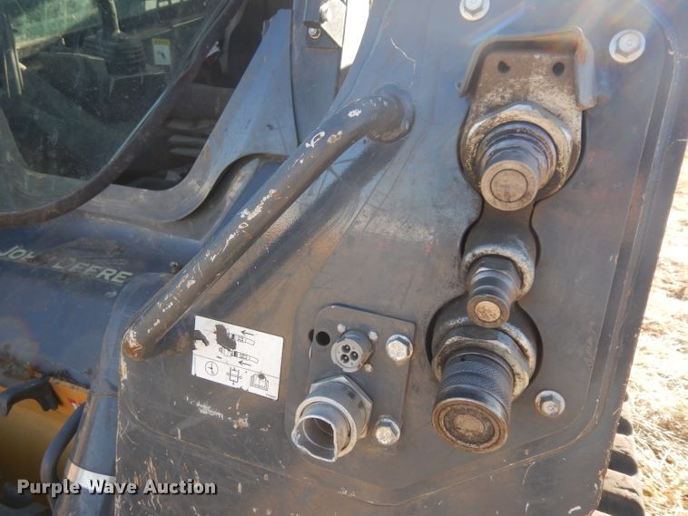 image for item IG9037 2016 John Deere 331G  tracked skid steer loader