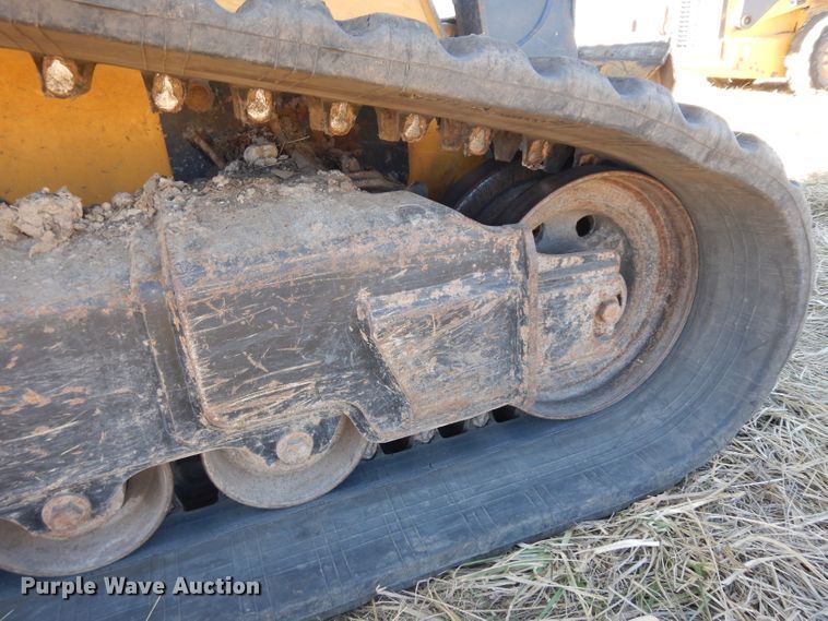 image for item IG9037 2016 John Deere 331G  tracked skid steer loader