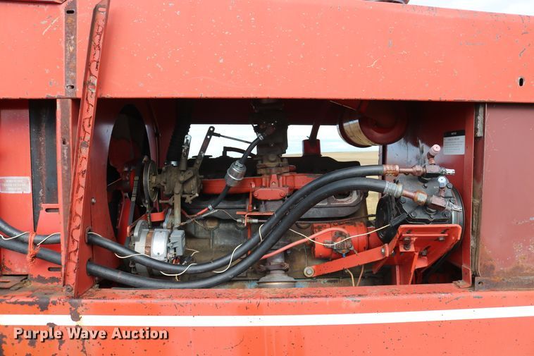 image for item DD6135 Hesston 6600  windrower