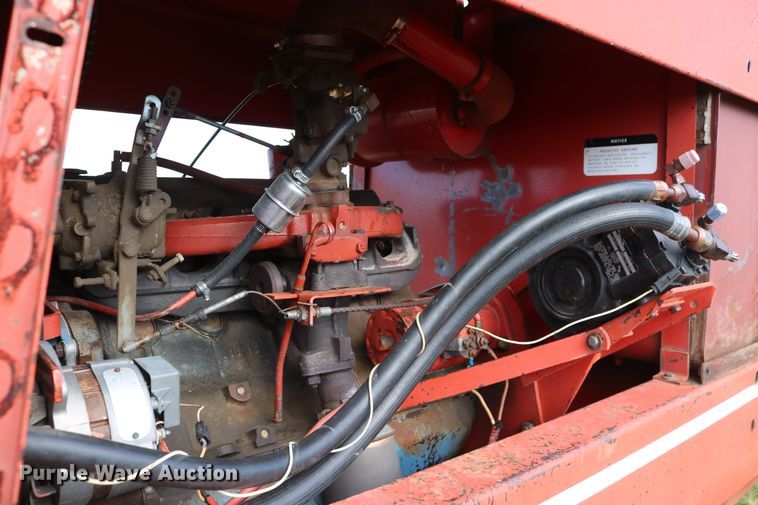 image for item DD6135 Hesston 6600  windrower