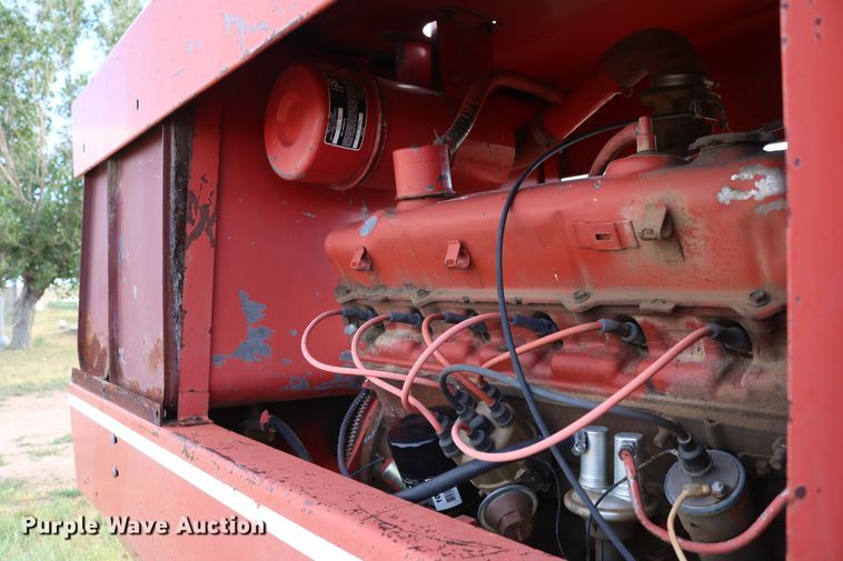 image for item DD6135 Hesston 6600  windrower