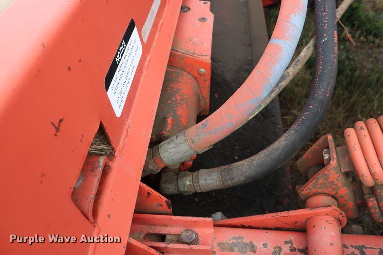 image for item DD6135 Hesston 6600  windrower