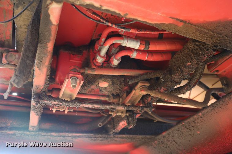 image for item DD6135 Hesston 6600  windrower