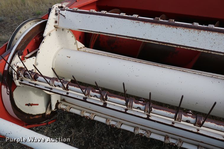 image for item DD6135 Hesston 6600  windrower