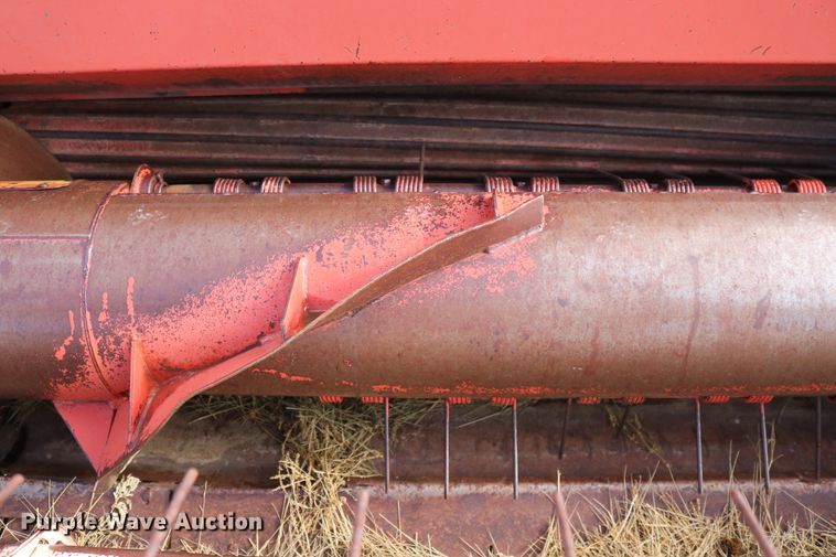 image for item DD6135 Hesston 6600  windrower