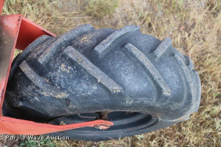 image for item DD6135 Hesston 6600  windrower