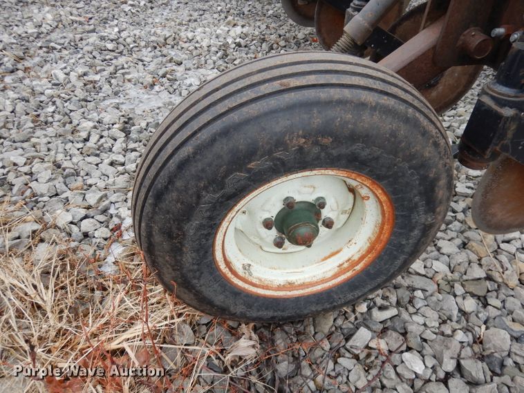 image for item DJ2754 QuinStar Soil Shark SS16-7 ripper