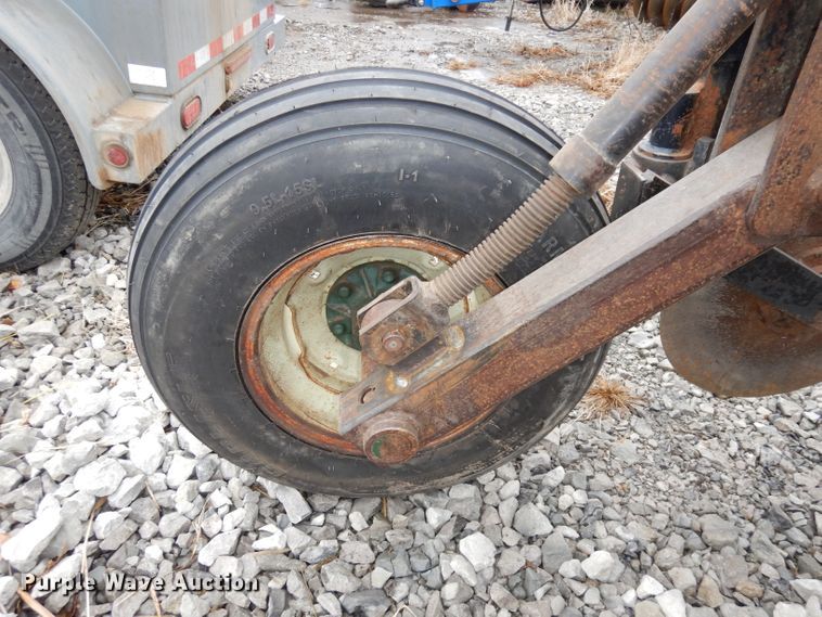 image for item DJ2754 QuinStar Soil Shark SS16-7 ripper