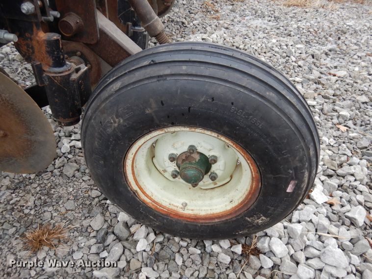 image for item DJ2754 QuinStar Soil Shark SS16-7 ripper