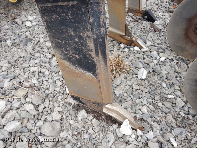 image for item DJ2754 QuinStar Soil Shark SS16-7 ripper