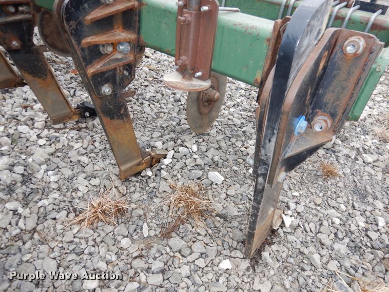 image for item DJ2754 QuinStar Soil Shark SS16-7 ripper