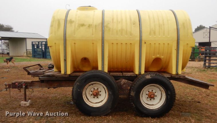 image for item DJ8143 Nurse tank trailer