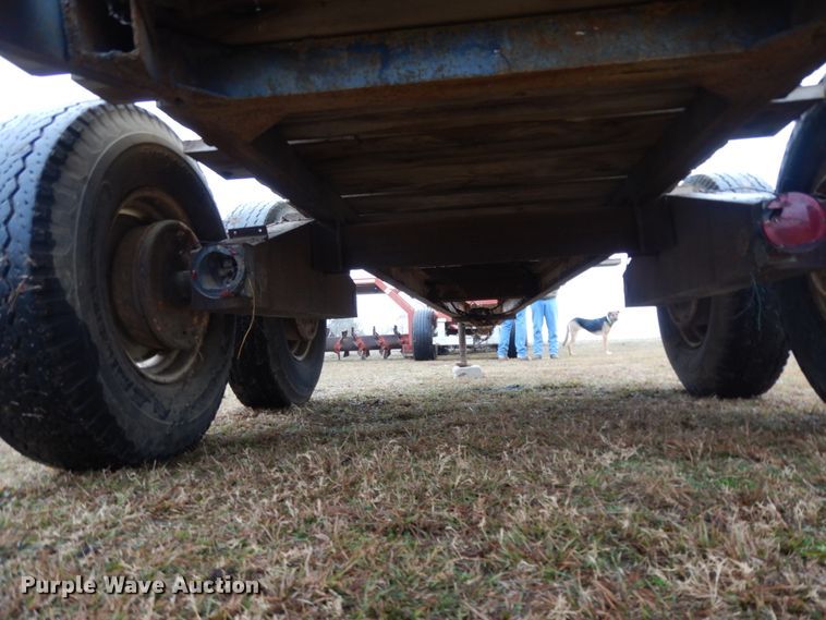 image for item DJ8143 Nurse tank trailer