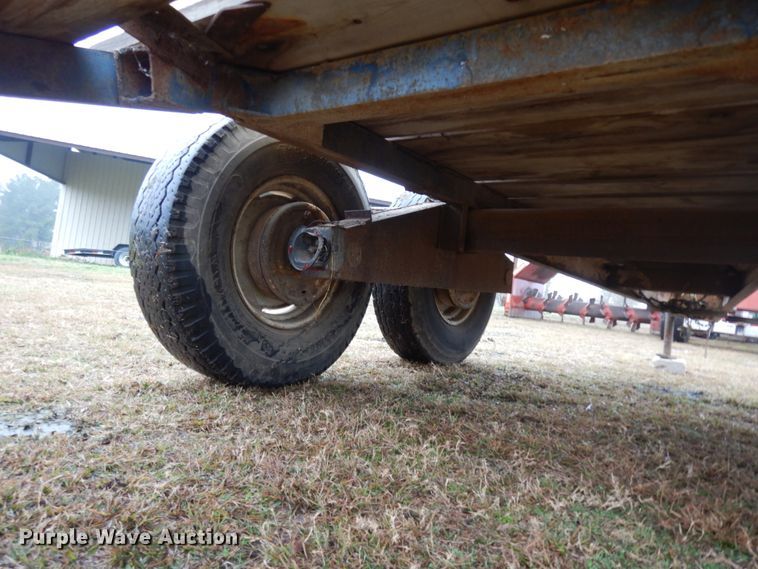 image for item DJ8143 Nurse tank trailer