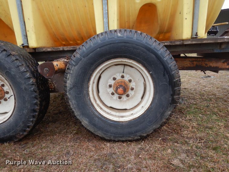 image for item DJ8143 Nurse tank trailer