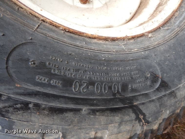 image for item DJ8143 Nurse tank trailer