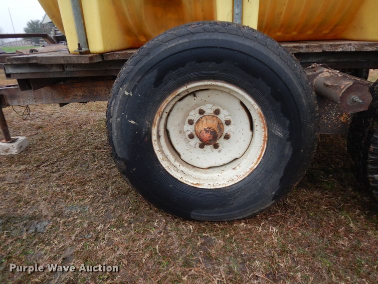 image for item DJ8143 Nurse tank trailer