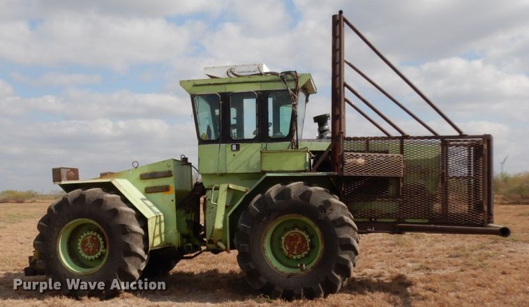 image for item DJ8160 1981 Steiger Cougar III ST280  4WD tractor