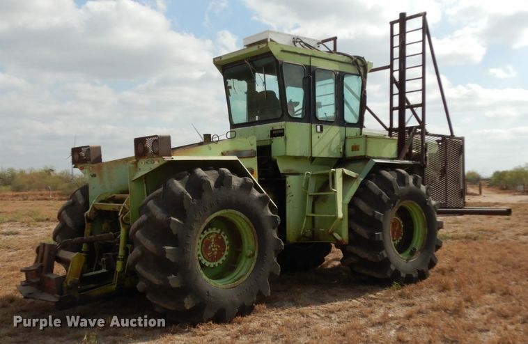 image for item DJ8160 1981 Steiger Cougar III ST280  4WD tractor