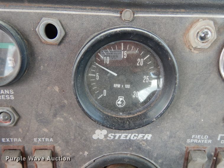 image for item DJ8160 1981 Steiger Cougar III ST280  4WD tractor