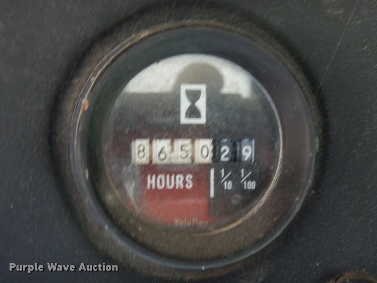 image for item DJ8160 1981 Steiger Cougar III ST280  4WD tractor