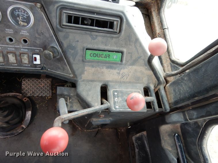 image for item DJ8160 1981 Steiger Cougar III ST280  4WD tractor