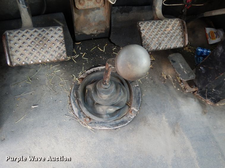 image for item DJ8160 1981 Steiger Cougar III ST280  4WD tractor