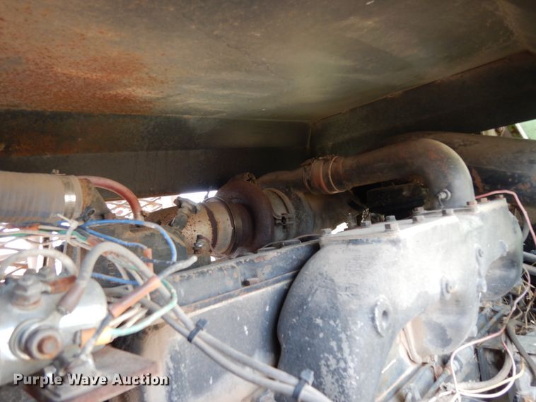 image for item DJ8160 1981 Steiger Cougar III ST280  4WD tractor